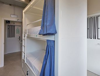 Gemischtes Mehrbettzimmer für 8 Personen