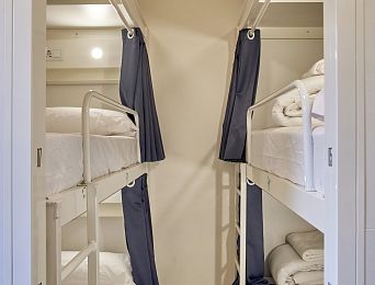Gemischtes Mehrbettzimmer für 8 Personen
