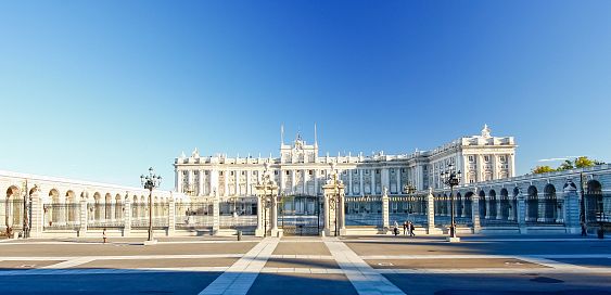 Photo gallery of Hostelfly Madrid Airport